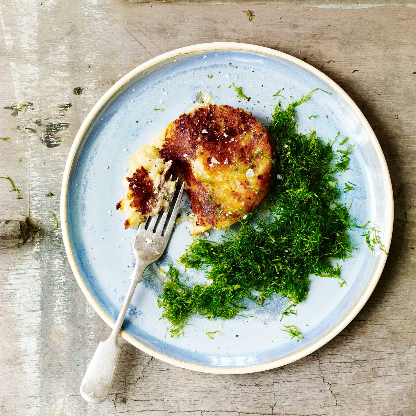 Crispy gut weed with potato cakes
