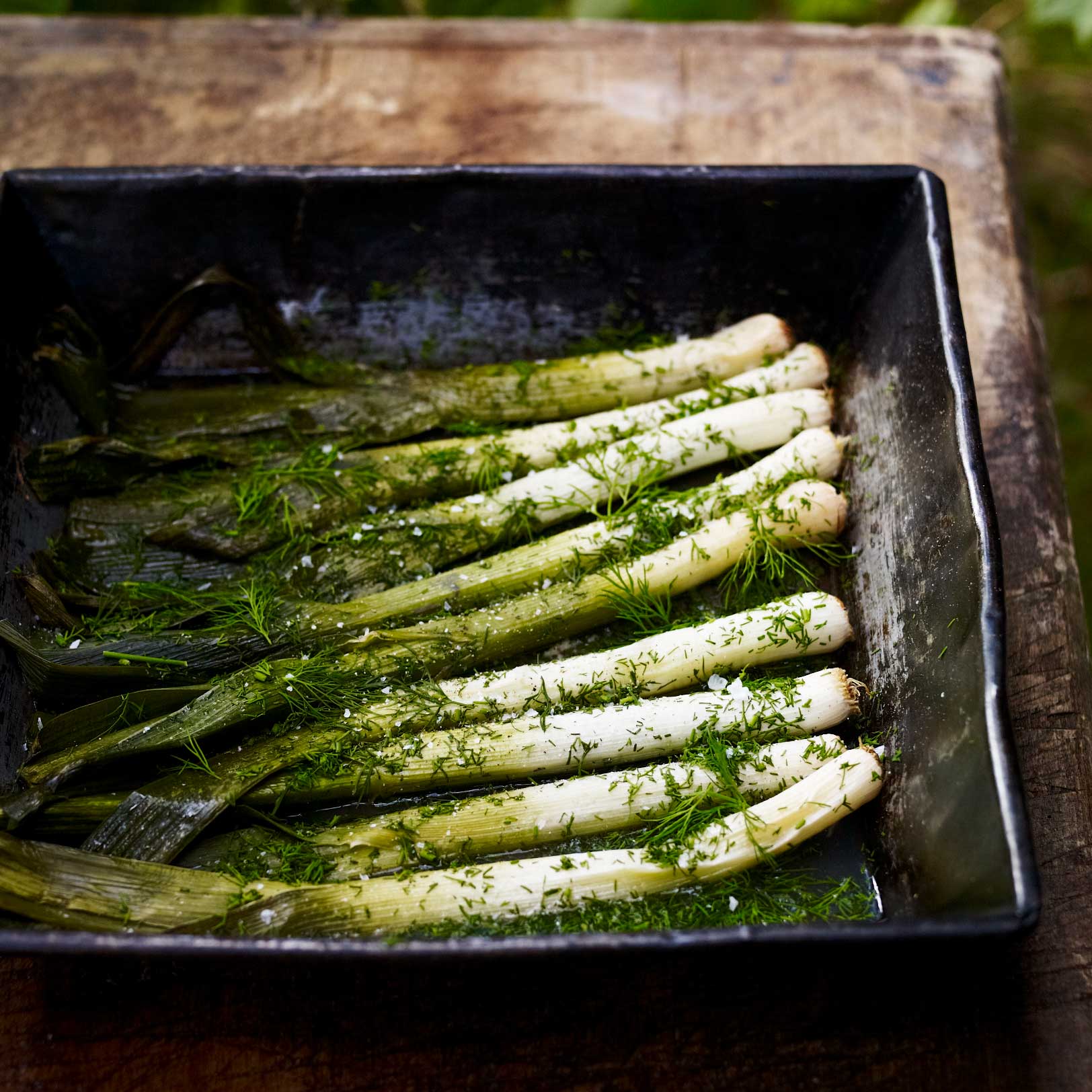 Baked leeks and dill
