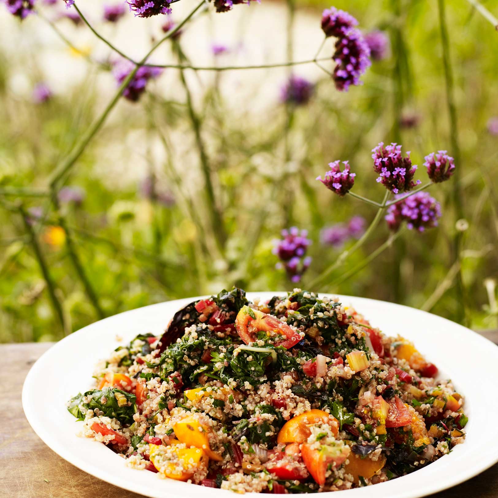Chard with garlic, quinoa, tomatoes and parsley
