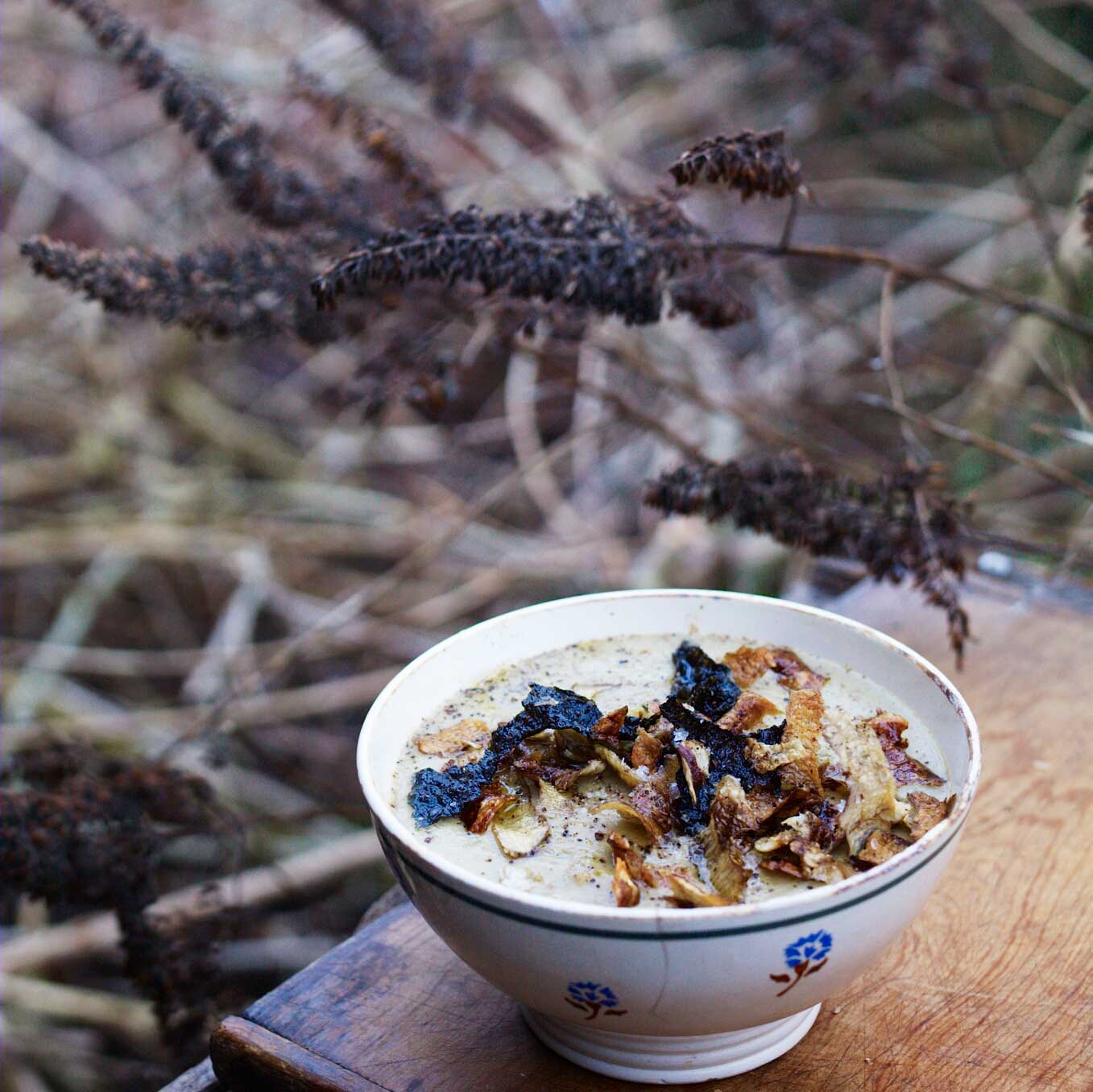 Jerusalem artichoke, almond and seaweed soup