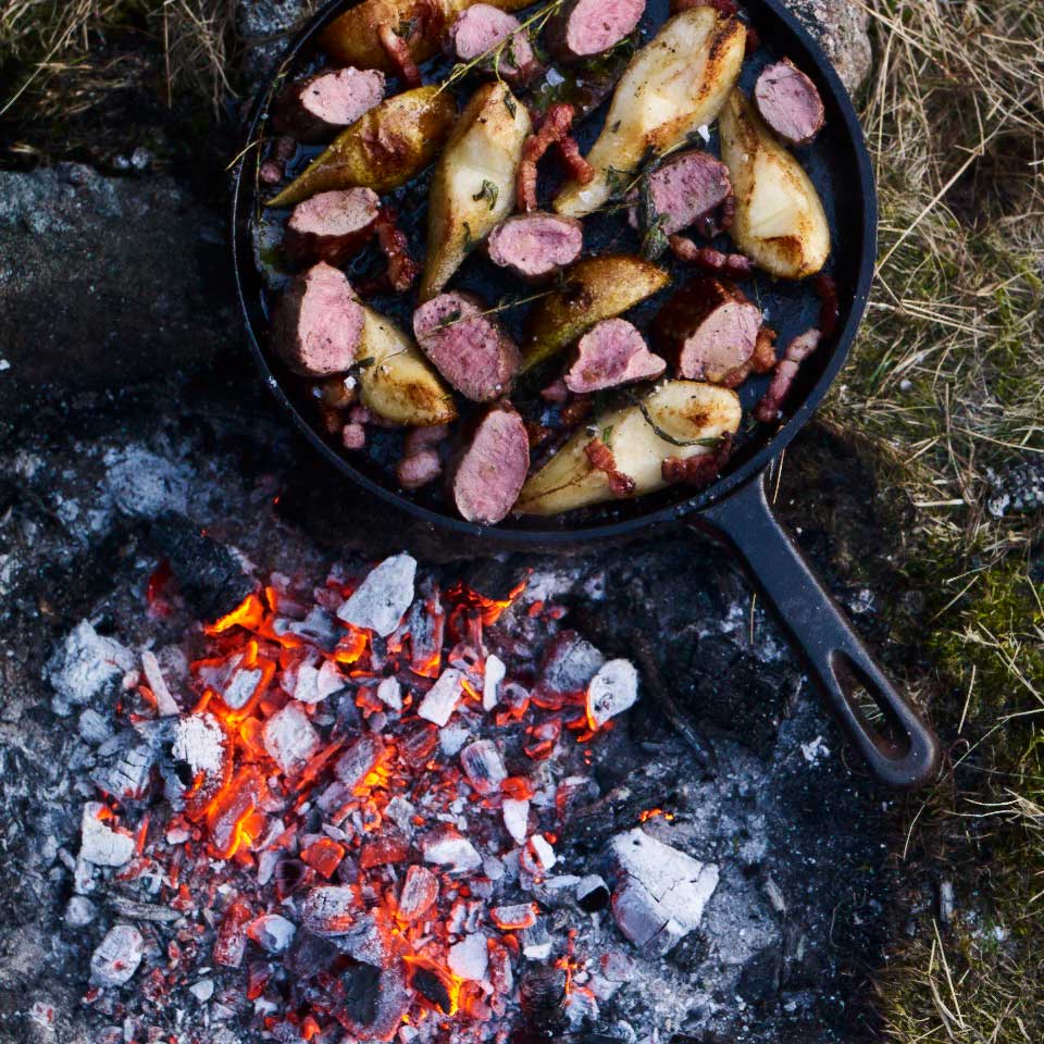 Venison loin with pears, bacon and sage