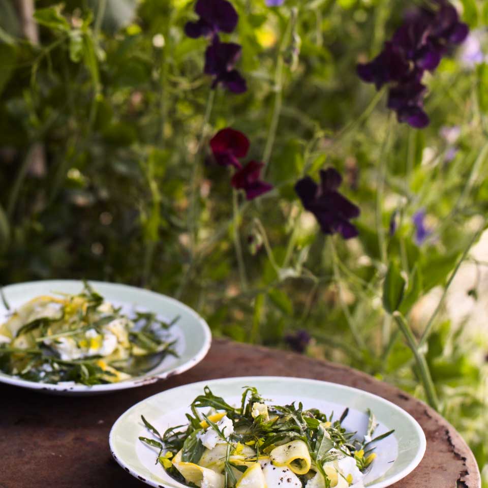 Lemony courgettes with basil, burrata and rocket