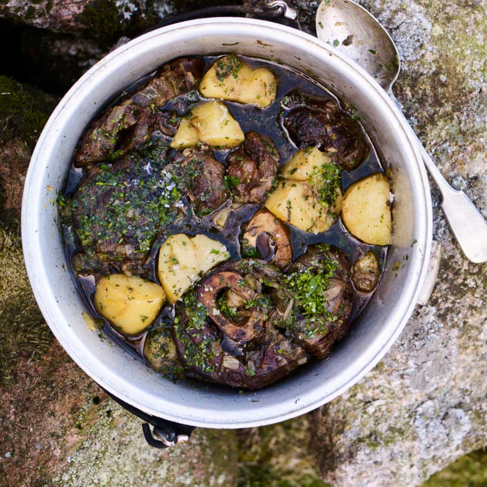 Slow-cooked shin of beef on the bone and potatoes