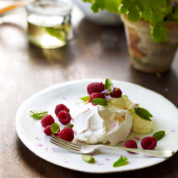 Rose geranium with meringue, raspberries and wild sorrel