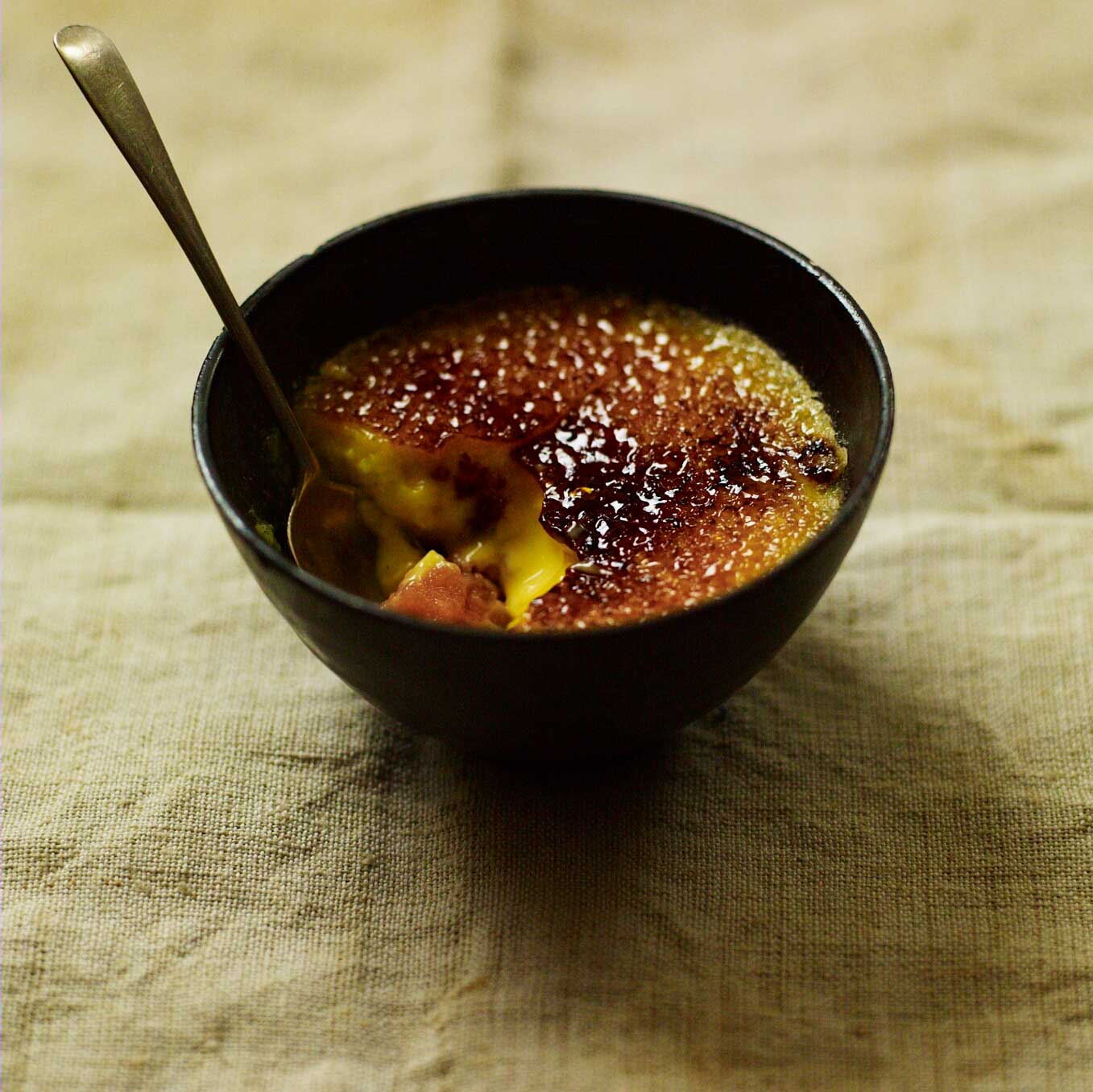 Quince & vanilla crème brûlée