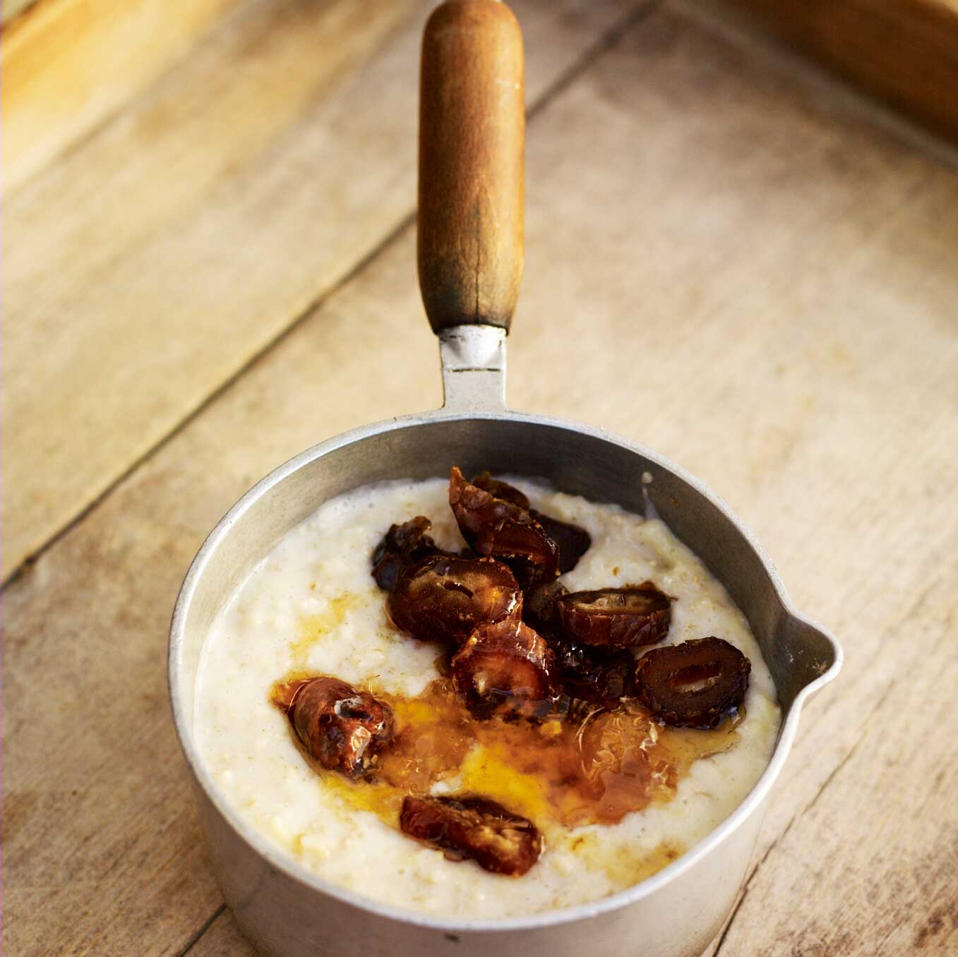 Parsnip & oat porridge with dates & honey