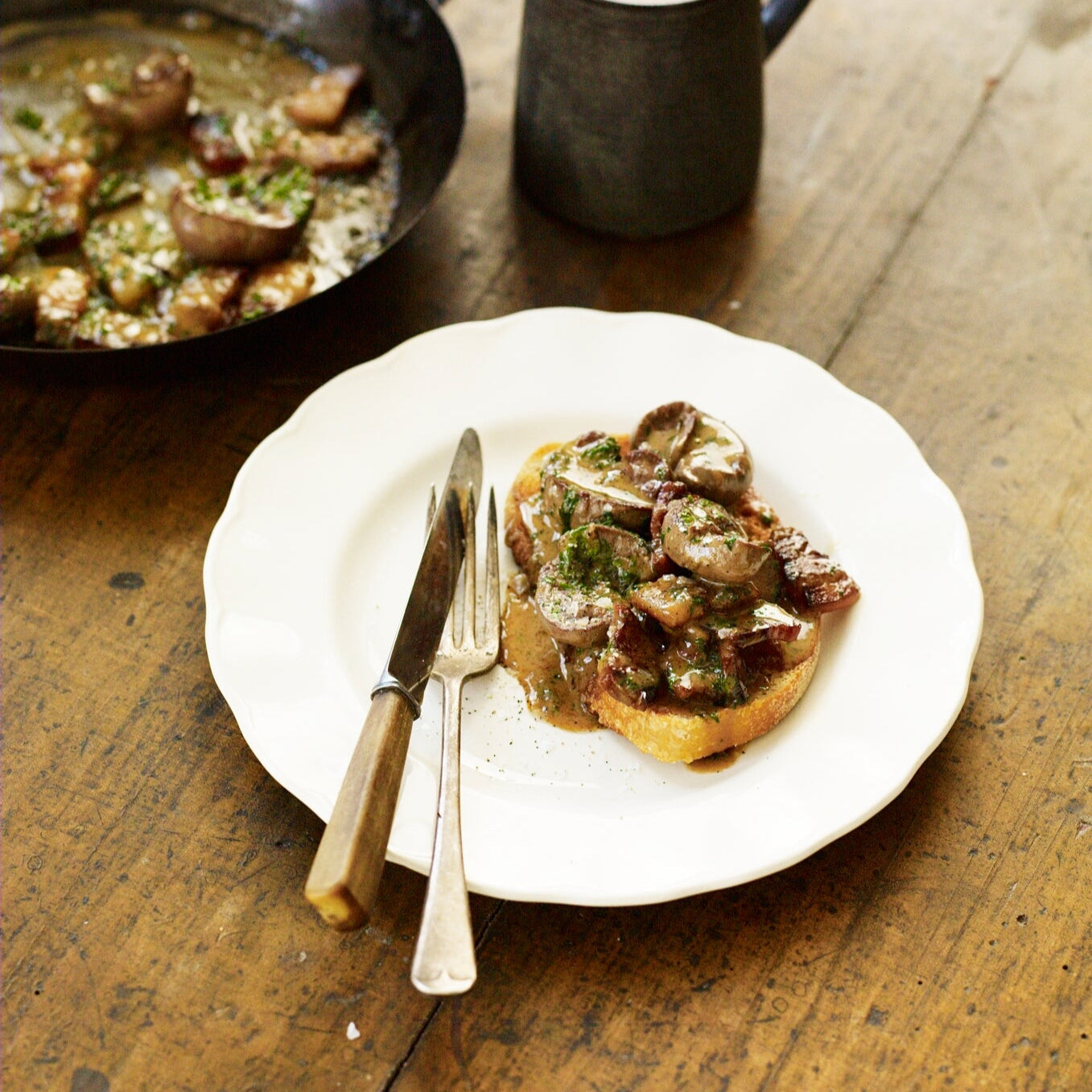 Bacon & kidneys with mustard & cream